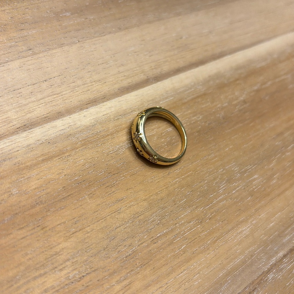 Gold ring